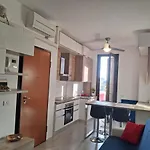 Bilocale Comodamente Collegato Con Centro Milano Garbagnate Milanese