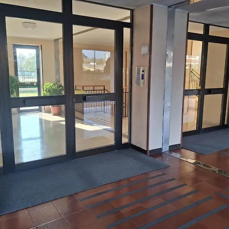 Lejlighed Bilocale Comodamente Collegato Con Centro Milano