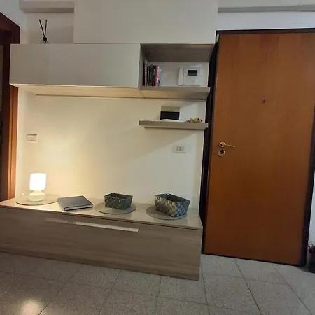 Bilocale Comodamente Collegato Con Centro Milano Garbagnate Milanese