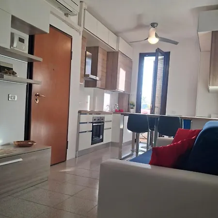 Bilocale Comodamente Collegato Con Centro Milano Apartment