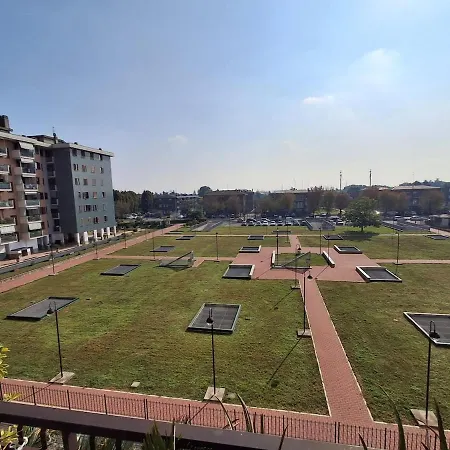 Bilocale Comodamente Collegato Con Centro Milano Lägenhet Garbagnate Milanese