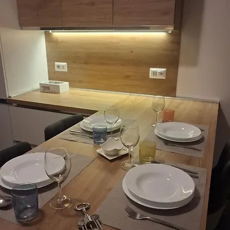 דירה Bilocale Comodamente Collegato Con Centro Milano